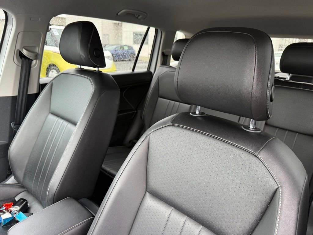 Used 2022 Volkswagen Tiguan SE FWD image 14