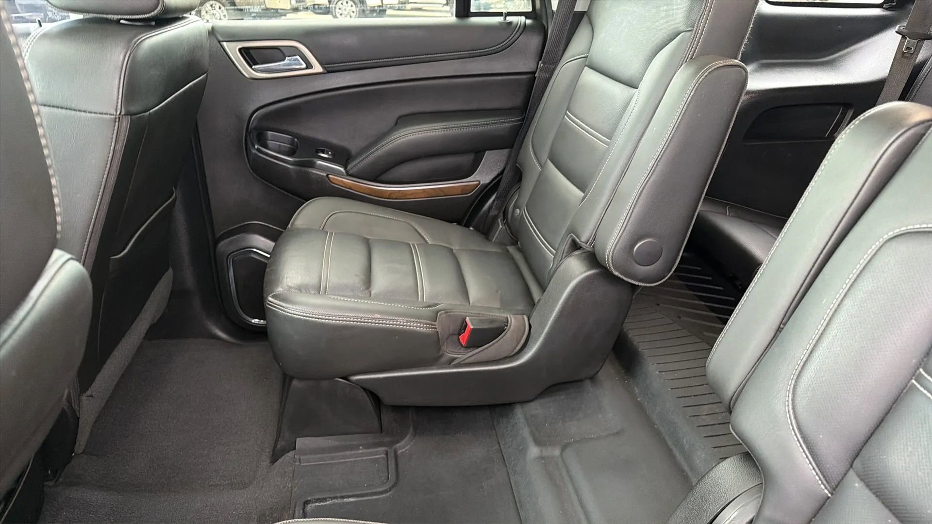 Used 2019 GMC Yukon Denali w/ Denali Ultimate Package image 38
