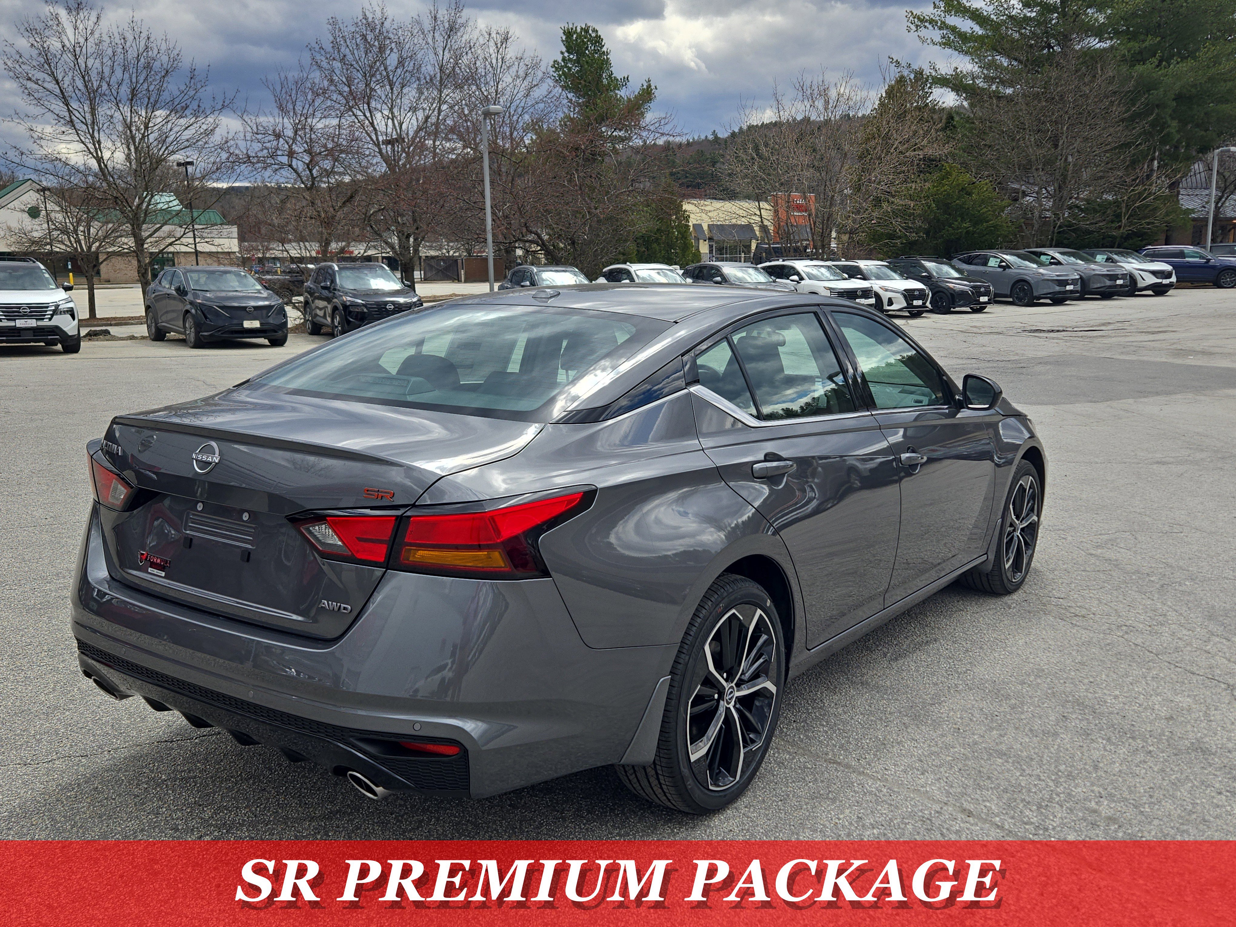 New 2025 Nissan Altima 2.5 SR w/ SR Premium Package image 9