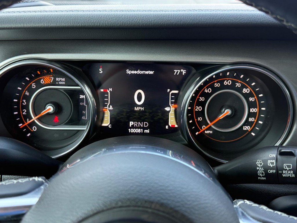Used 2019 Jeep Wrangler Unlimited Sahara AWD/4WD image 19