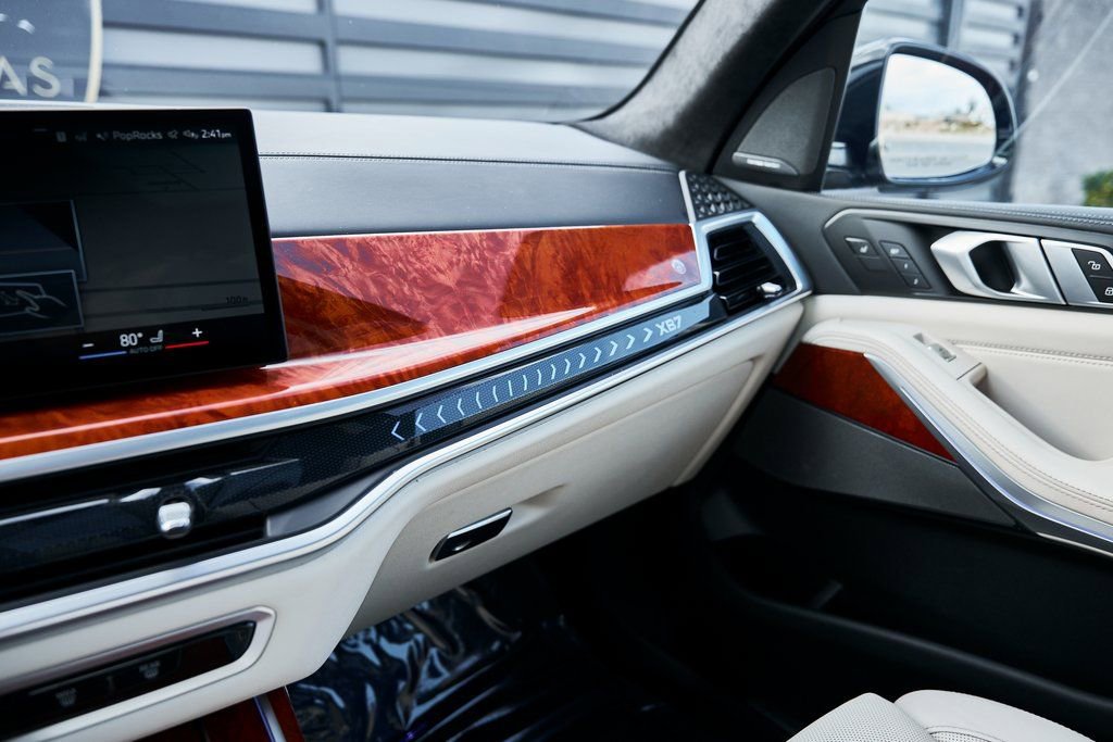 Used 2024 BMW ALPINA XB7 image 94