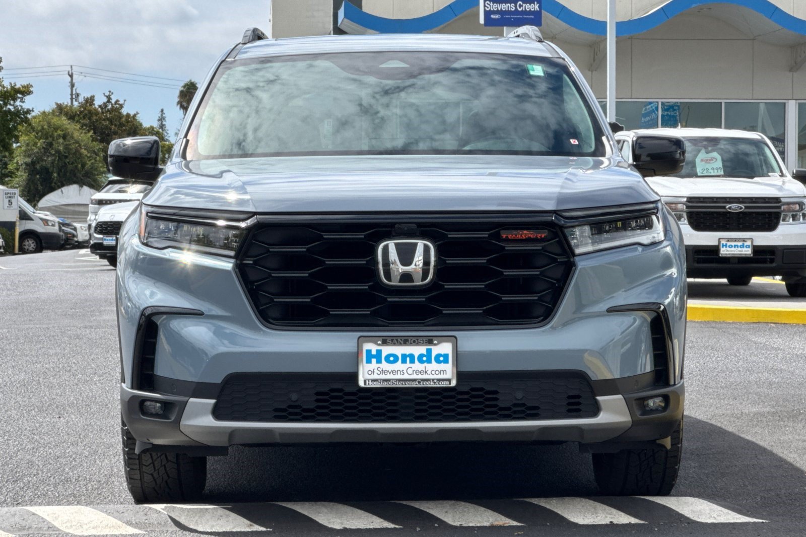 Certified 2025 Honda Pilot TrailSport image 6