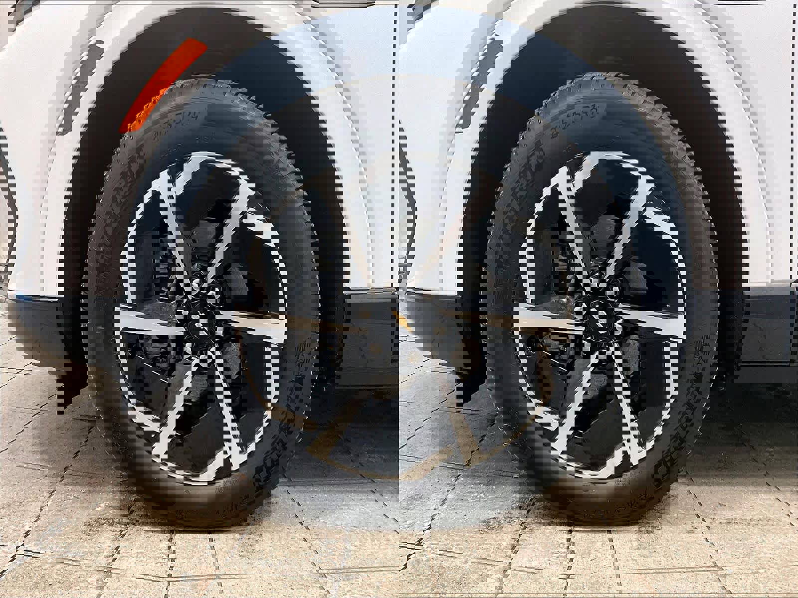 Used 2024 Chevrolet Equinox EV LT image 7