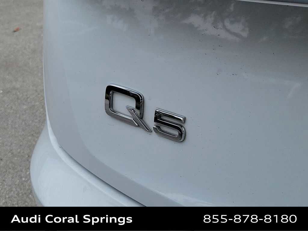 Used 2021 Audi Q5 2.0T Premium w/ Convenience Package image 15