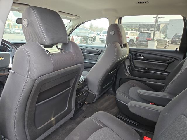 Used 2017 Chevrolet Traverse LT w/ Style and Technology Package FWD image 28