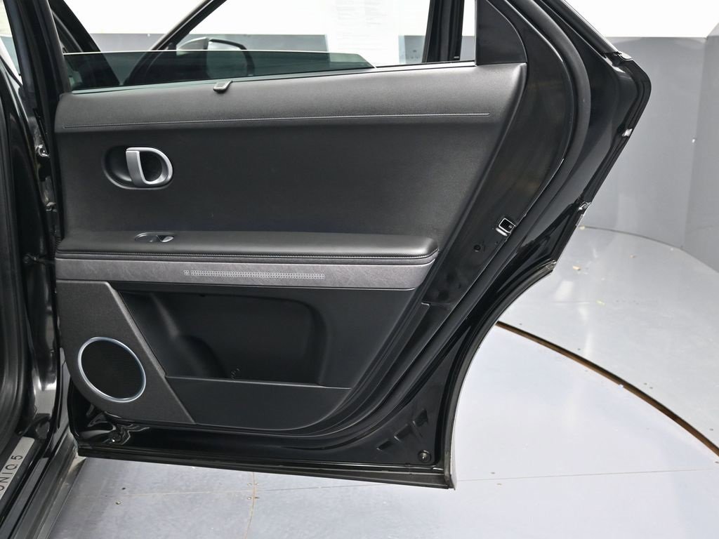 Used 2024 Hyundai Ioniq 5 Limited image 40