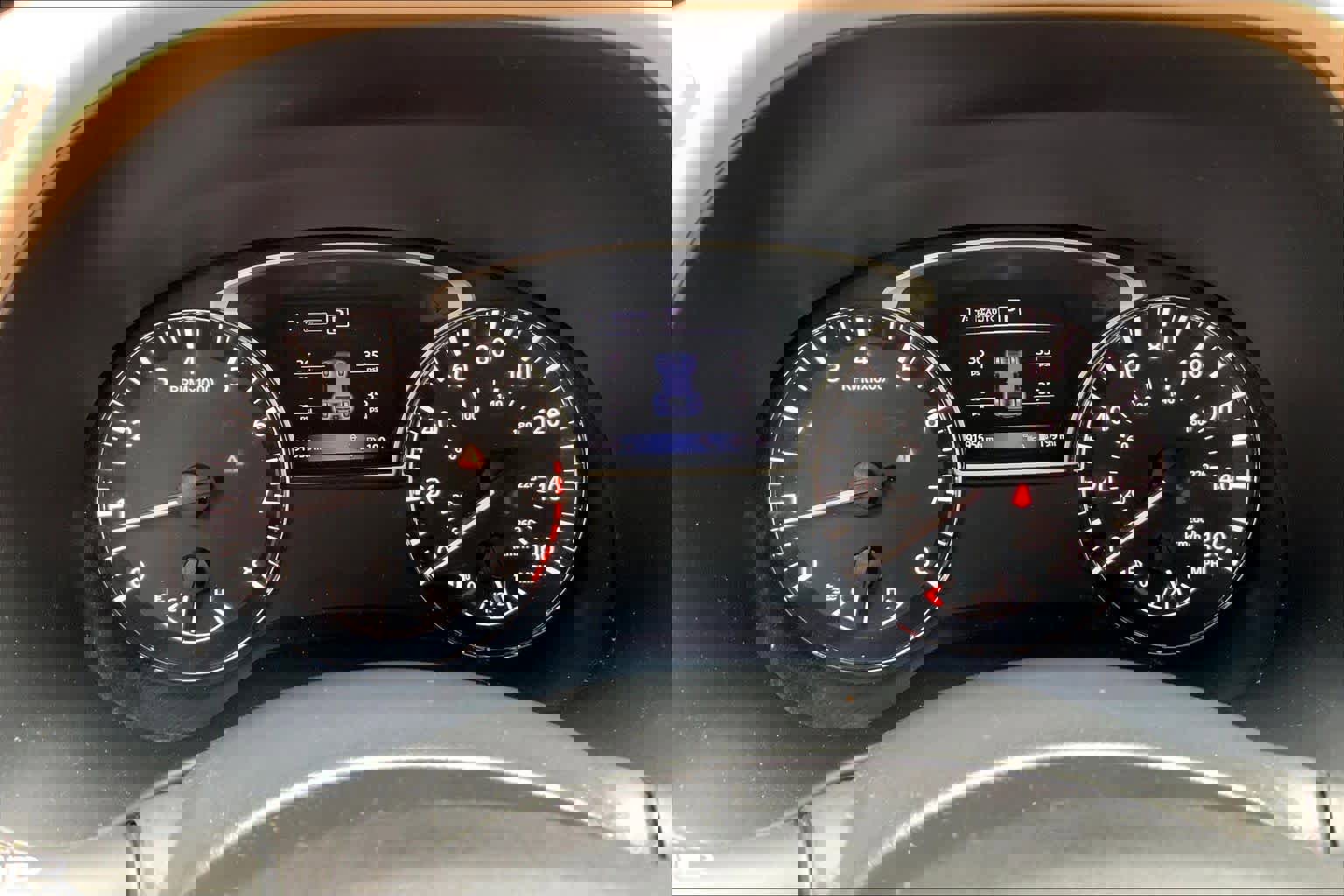 Used 2016 Nissan Pathfinder Platinum w/ Cargo Package image 25