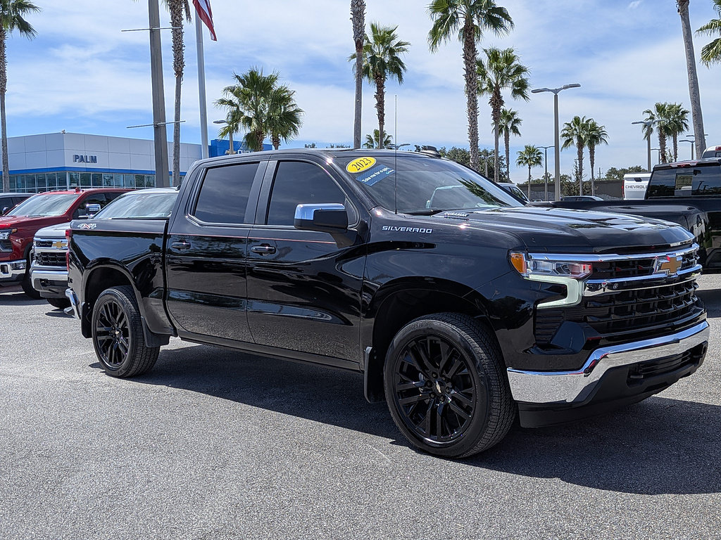 Used 2023 Chevrolet Silverado 1500 LT AWD/4WD image 28