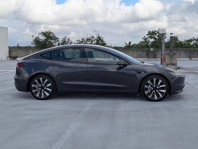 Used 2025 Tesla Model 3 Long Range image 4