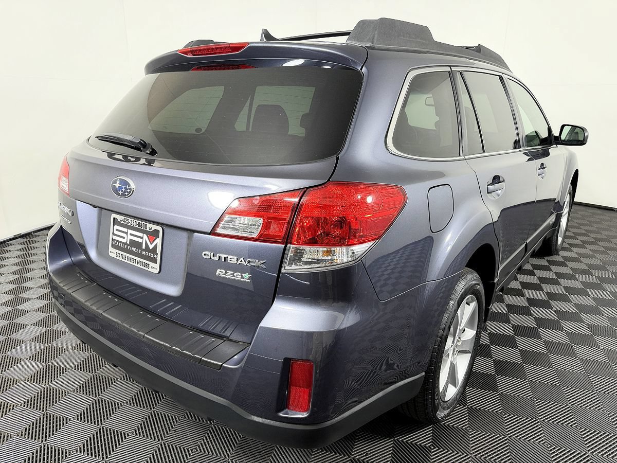 Used 2014 Subaru Outback 2.5i Limited w/ Moonroof Package AWD/4WD image 9