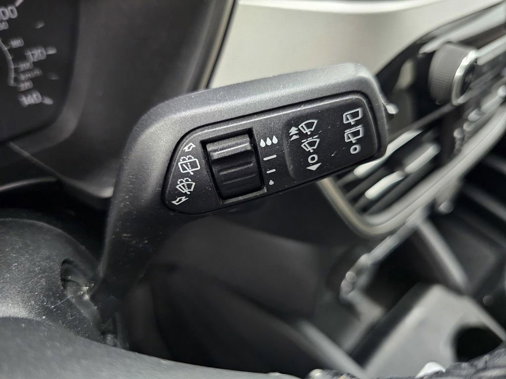 Used 2022 Ford Escape SE FWD image 32