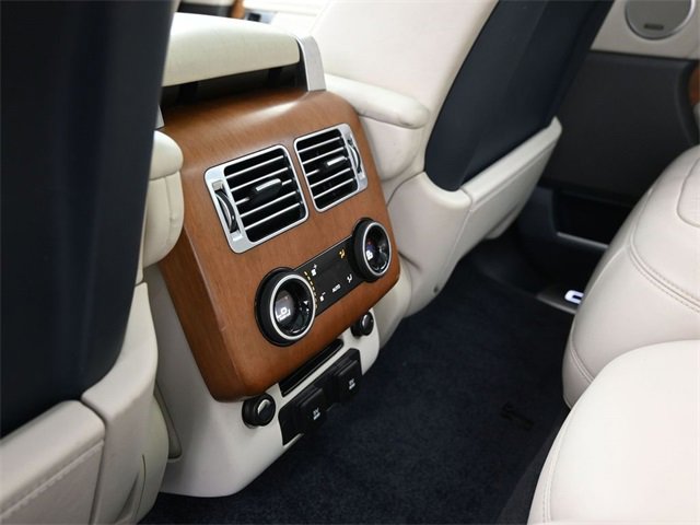 Used 2020 Land Rover Range Rover Autobiography image 9