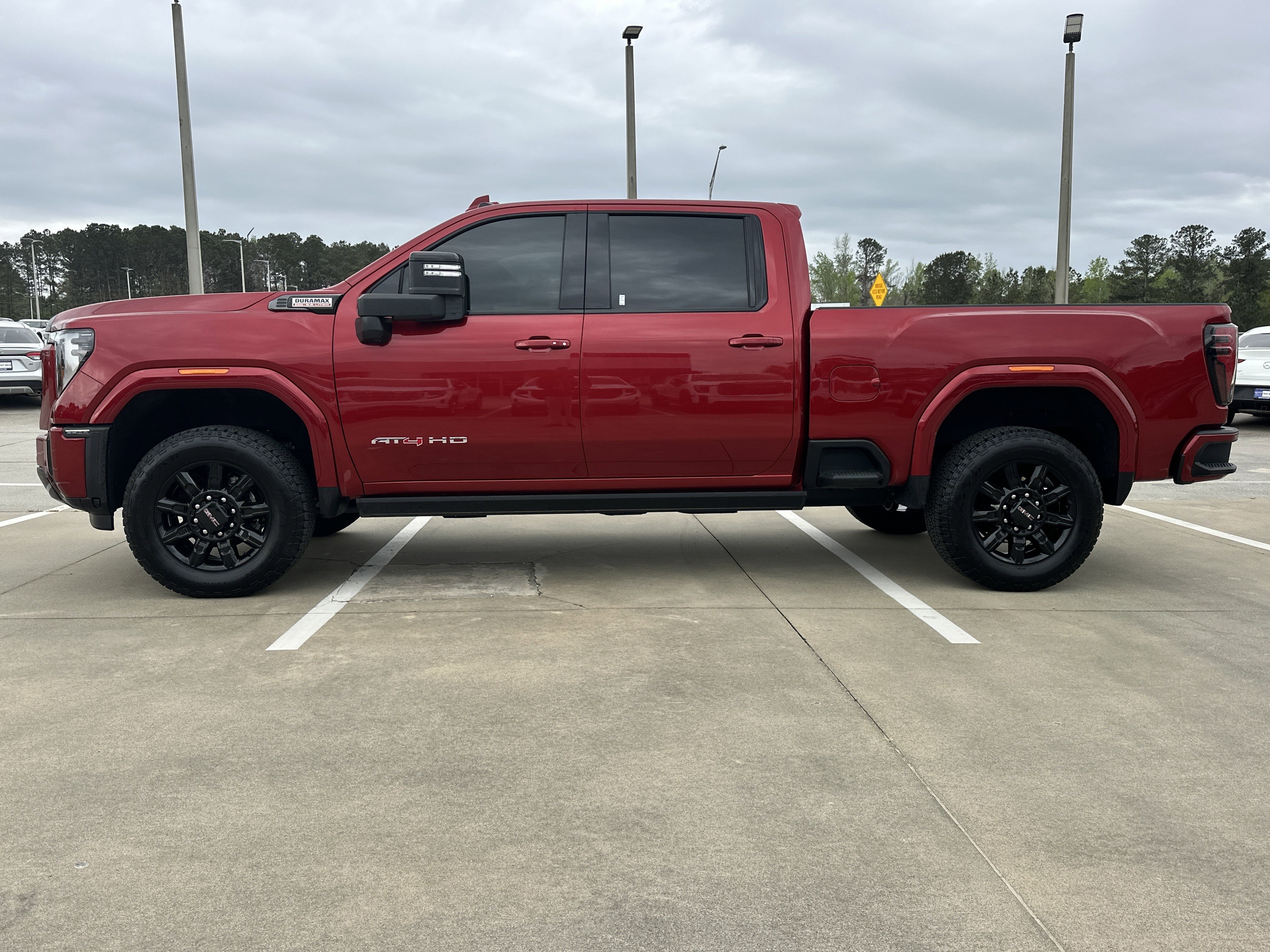 Certified 2025 GMC Sierra 2500 AT4 w/ AT4 Premium Plus Package image 9