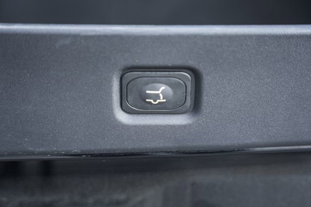 Used 2025 Ford Expedition Active image 16