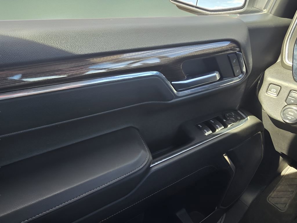 Used 2023 Chevrolet Silverado 1500 LT w/ Z71 Off-Road Package image 29