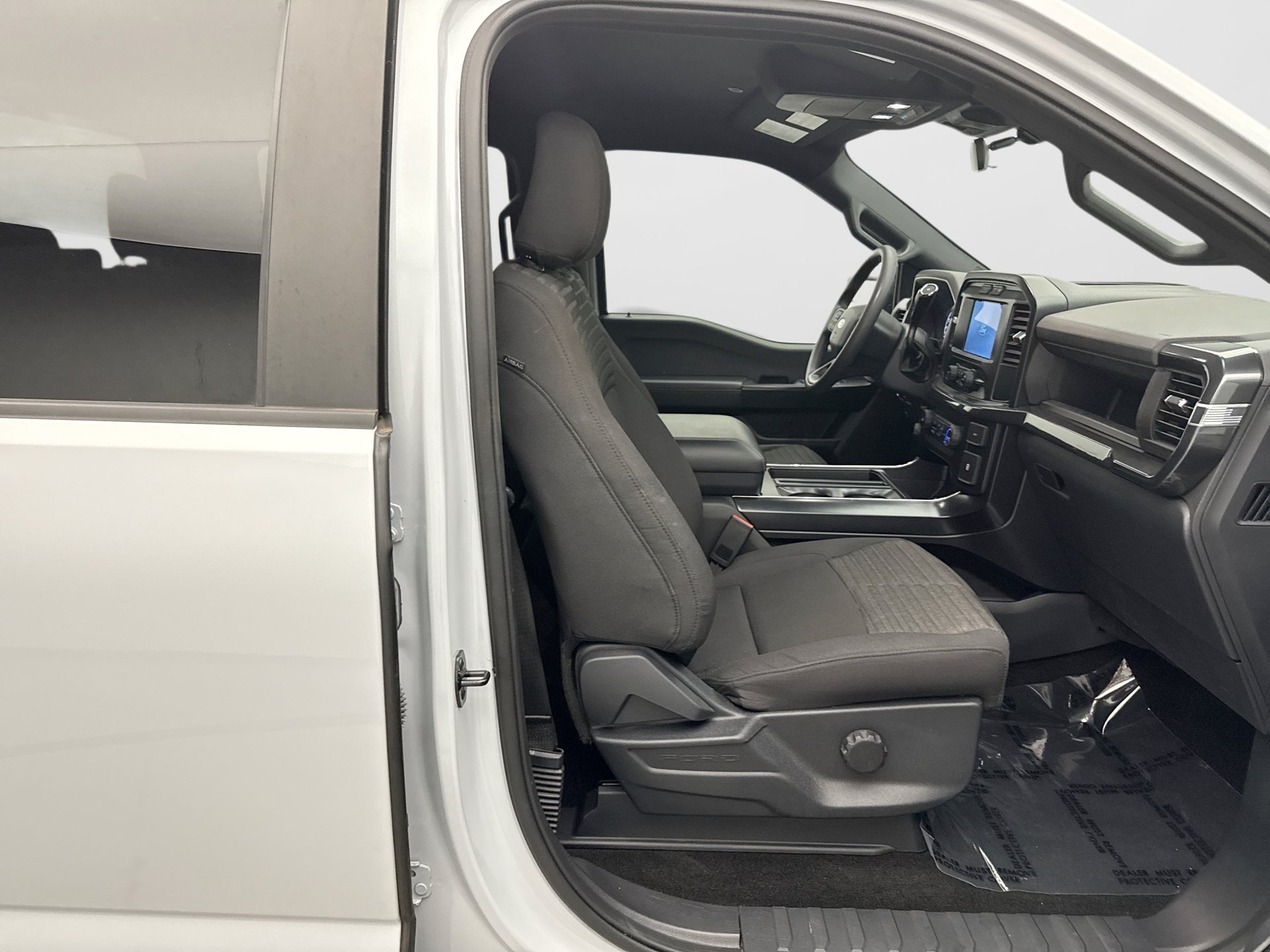 Used 2022 Ford F150 XL w/ STX Appearance Package RWD image 17
