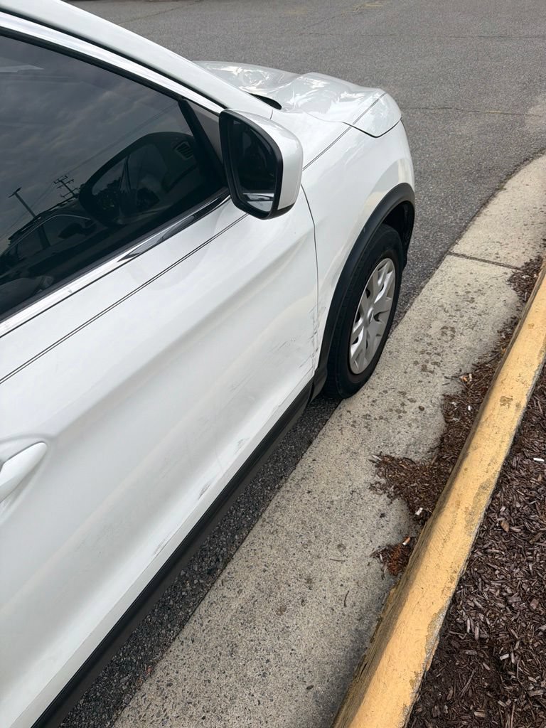 Used 2018 Nissan Rogue Sport S AWD/4WD image 9