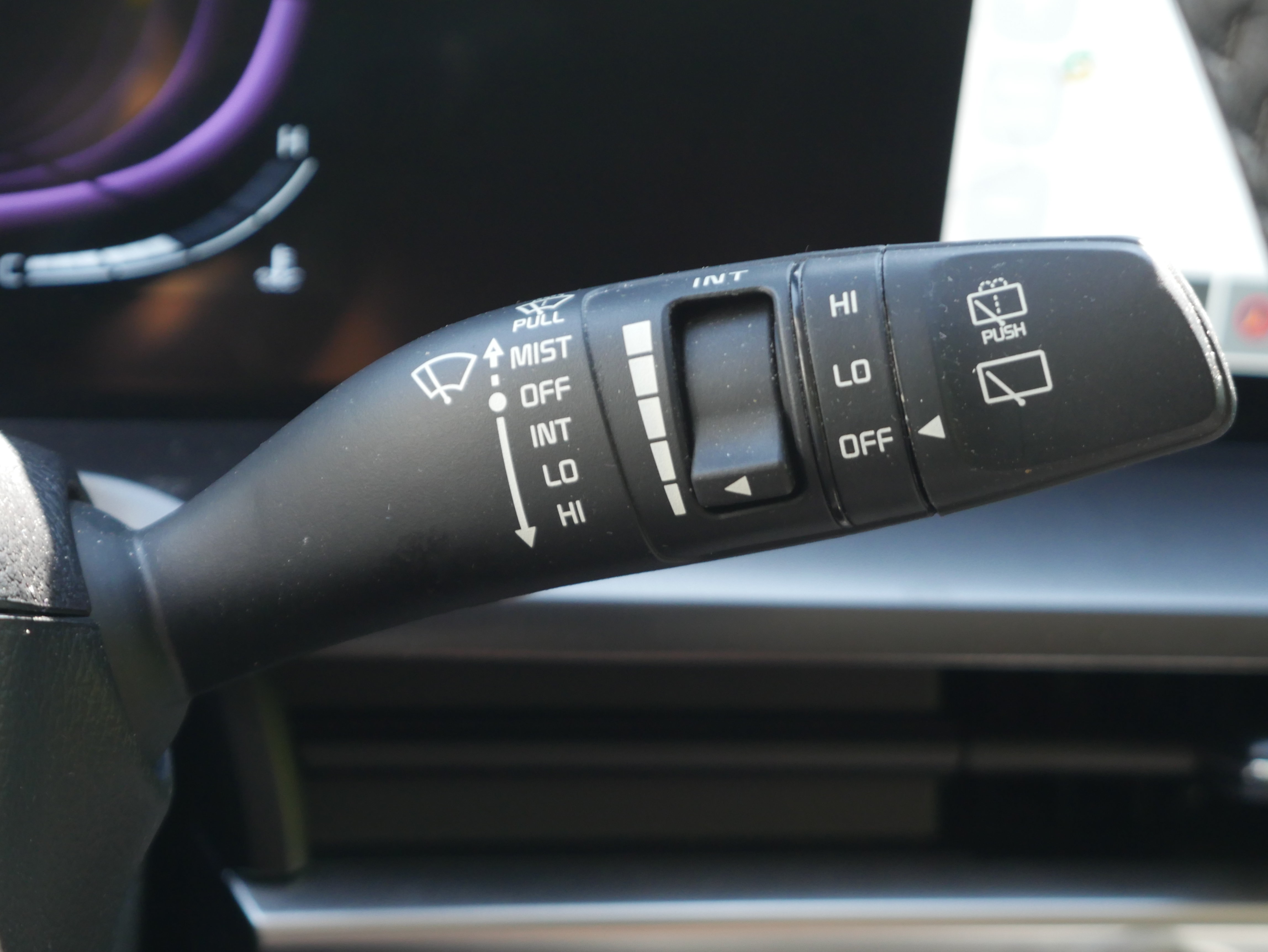 Certified 2025 Kia Telluride LX FWD image 30
