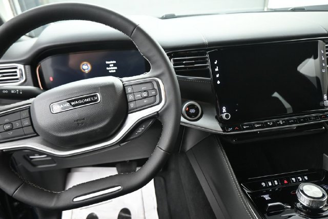 New 2026 Jeep Grand Wagoneer Limited AWD/4WD image 30