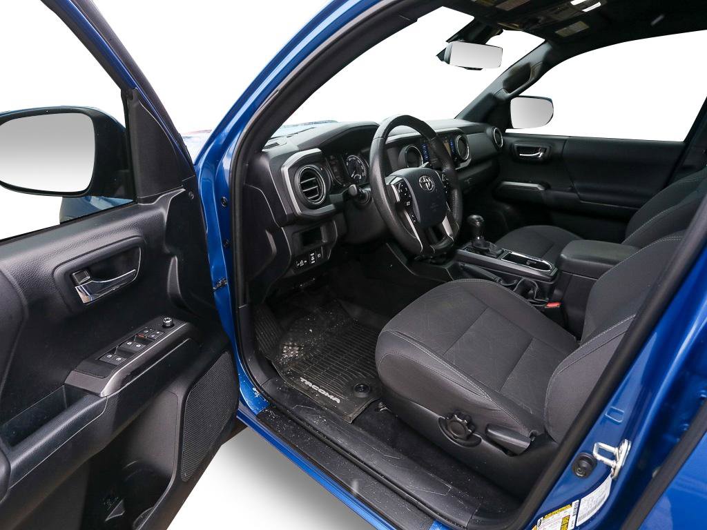 Used 2018 Toyota Tacoma TRD Off-Road image 11