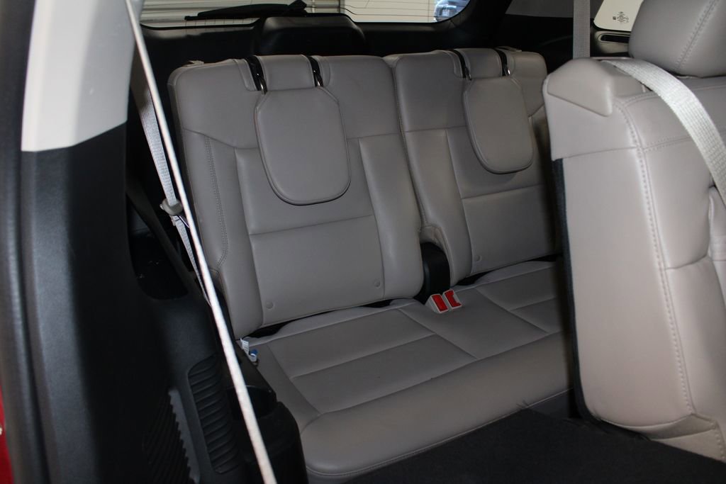 Used 2024 Ford Explorer Limited image 36