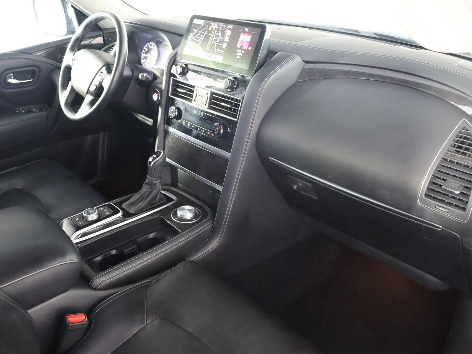 Used 2024 INFINITI QX80 Luxe AWD/4WD image 57