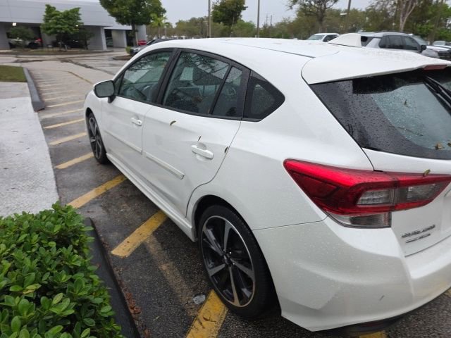 Used 2022 Subaru Impreza 2.0i Sport image 4