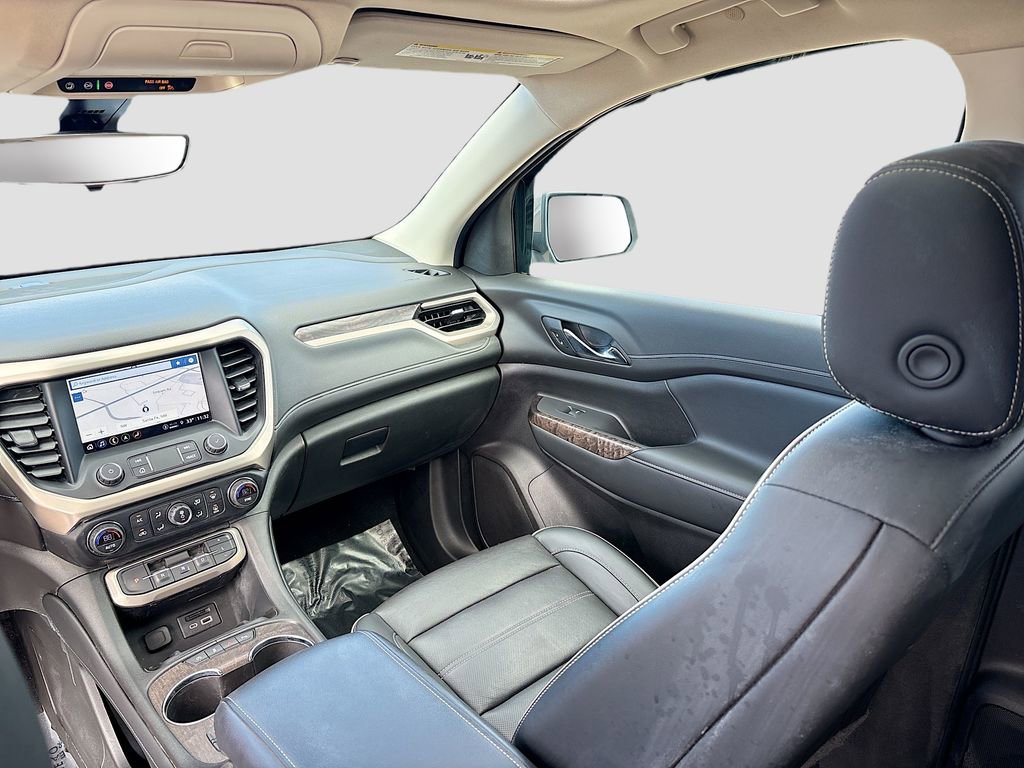Used 2022 GMC Acadia Denali w/ Denali Ultimate Package image 25