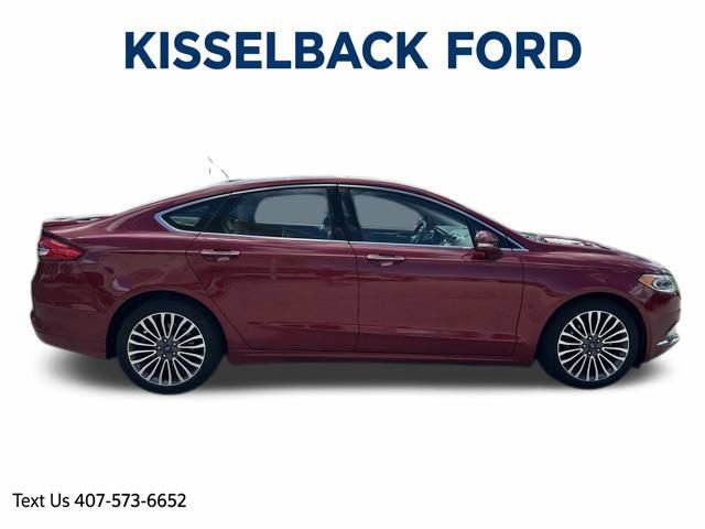 Used 2017 Ford Fusion SE w/ Fusion SE Technology Package FWD image 2