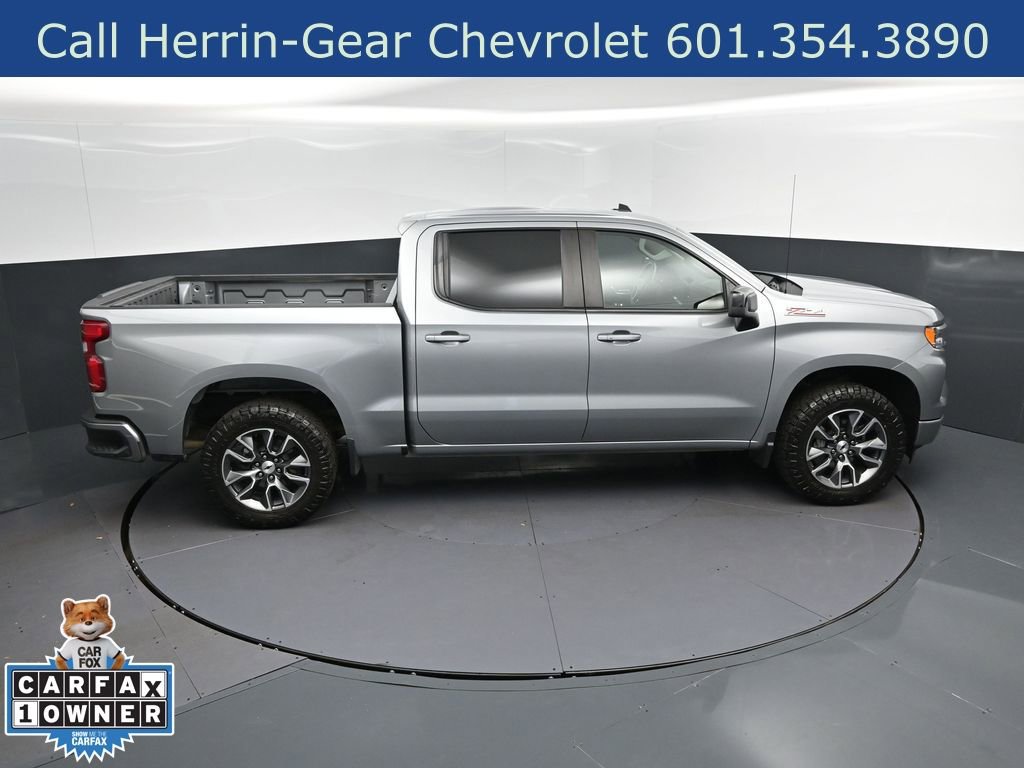 Used 2024 Chevrolet Silverado 1500 RST w/ Convenience Package II AWD/4WD image 36