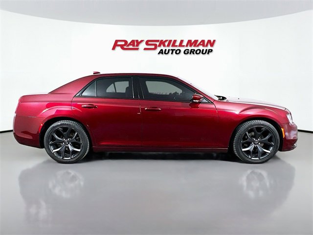Used 2021 Chrysler 300 S image 8