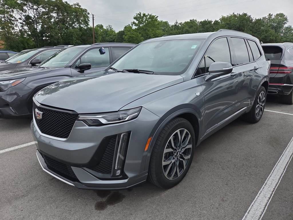 Used 2021 Cadillac XT6 Sport w/ LPO, Floor Liner Package AWD/4WD image 9