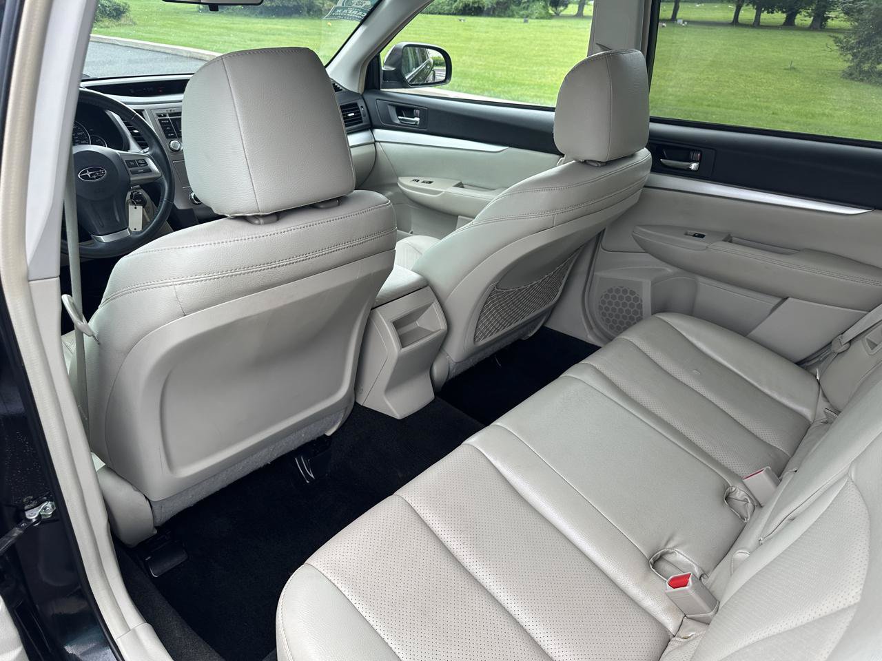 Used 2013 Subaru Outback 2.5i Premium w/ All-Weather Pkg AWD/4WD image 16