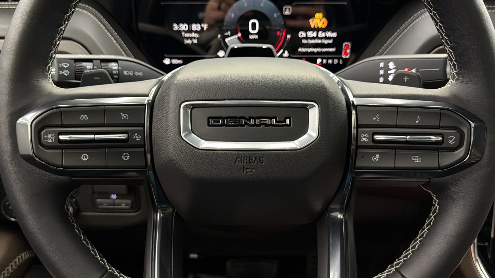 Used 2026 GMC Yukon XL Denali Ultimate AWD/4WD image 25