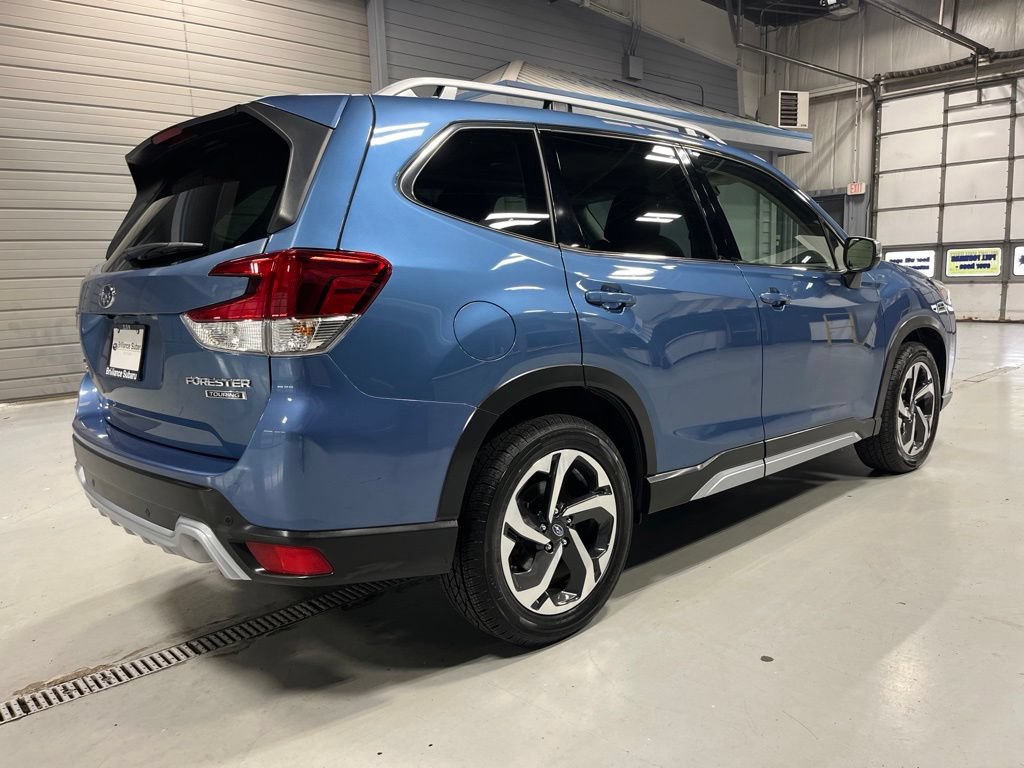 Certified 2022 Subaru Forester Touring AWD/4WD image 9