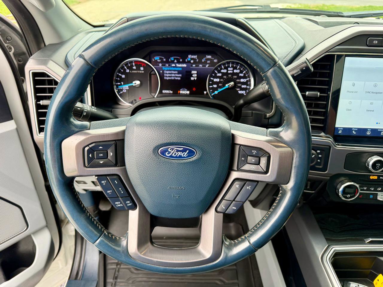 Used 2022 Ford F350 Limited image 25