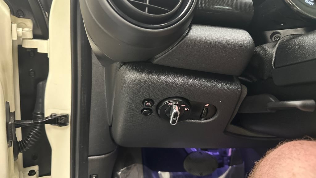Used 2021 MINI Cooper S FWD image 28