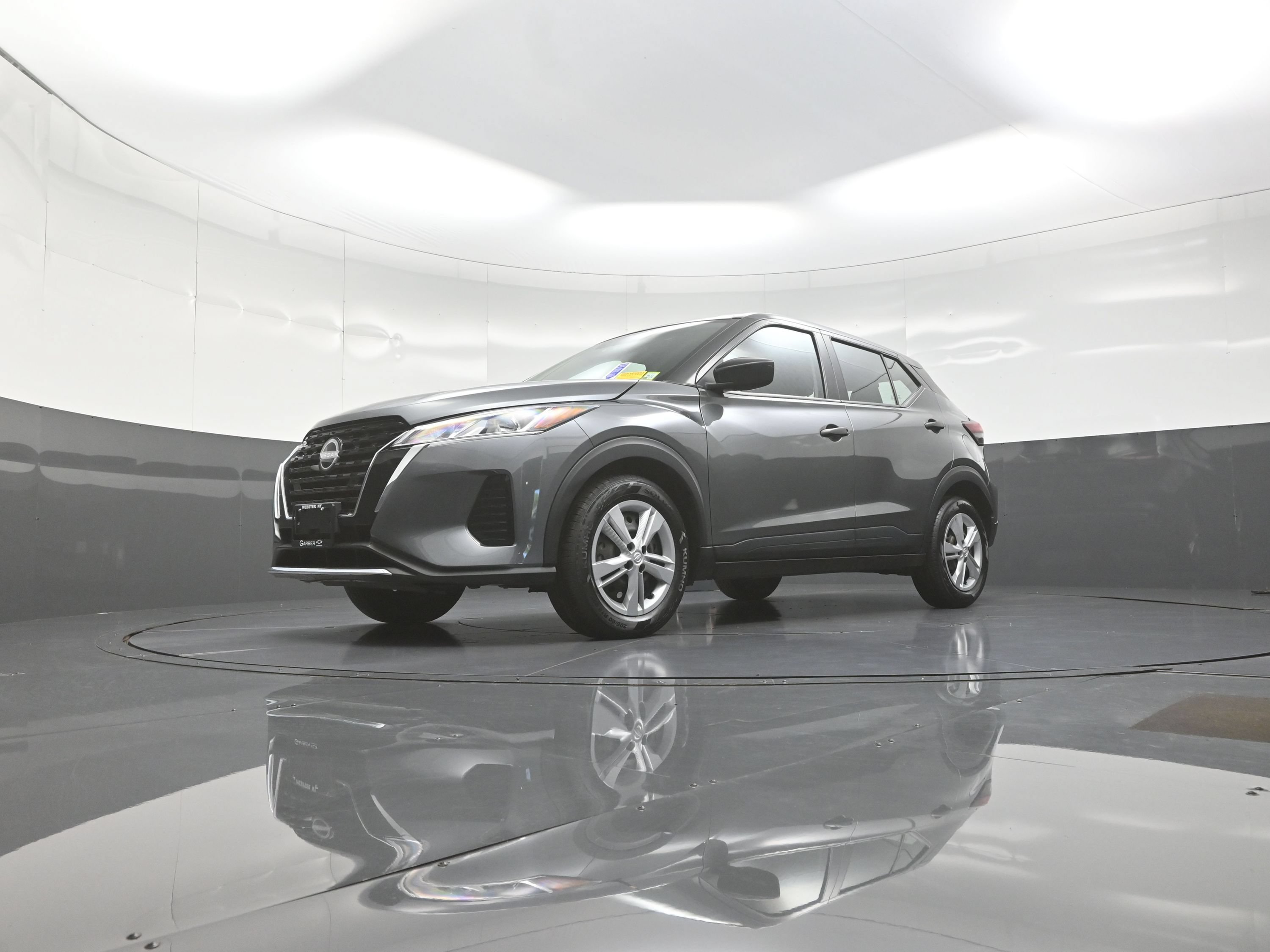 Used 2024 Nissan Kicks S FWD image 11
