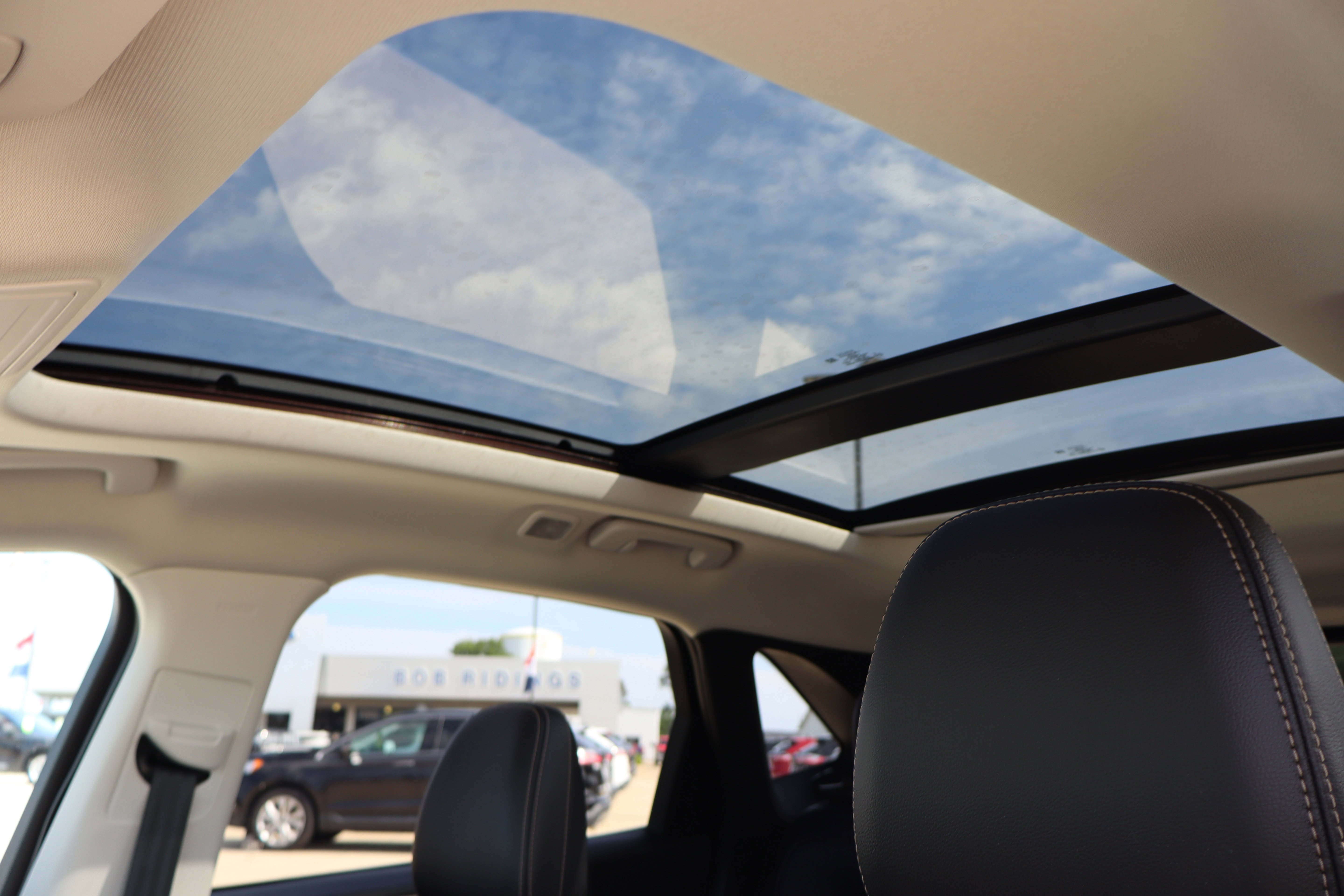 Used 2022 Ford Escape Titanium w/ Titanium Elite Package image 26