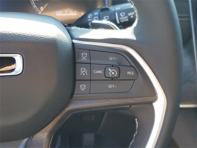 New 2025 Jeep Grand Cherokee L Limited image 24