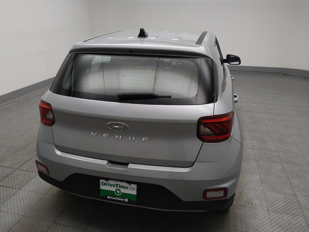 Used 2021 Hyundai Venue SE FWD image 7