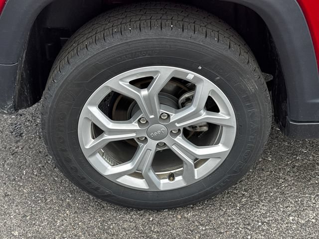 Certified 2024 Jeep Compass Latitude AWD/4WD image 12