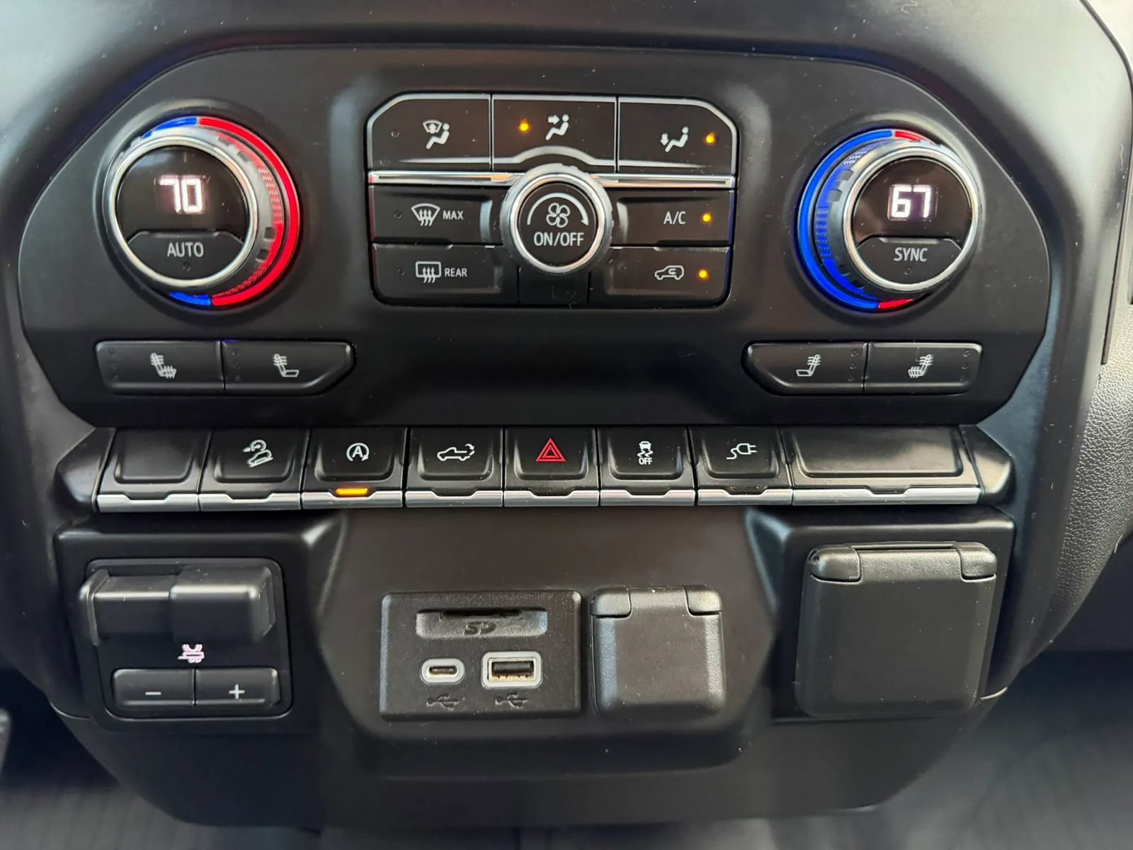 Used 2020 Chevrolet Silverado 1500 LT w/ All-Star Edition AWD/4WD image 20