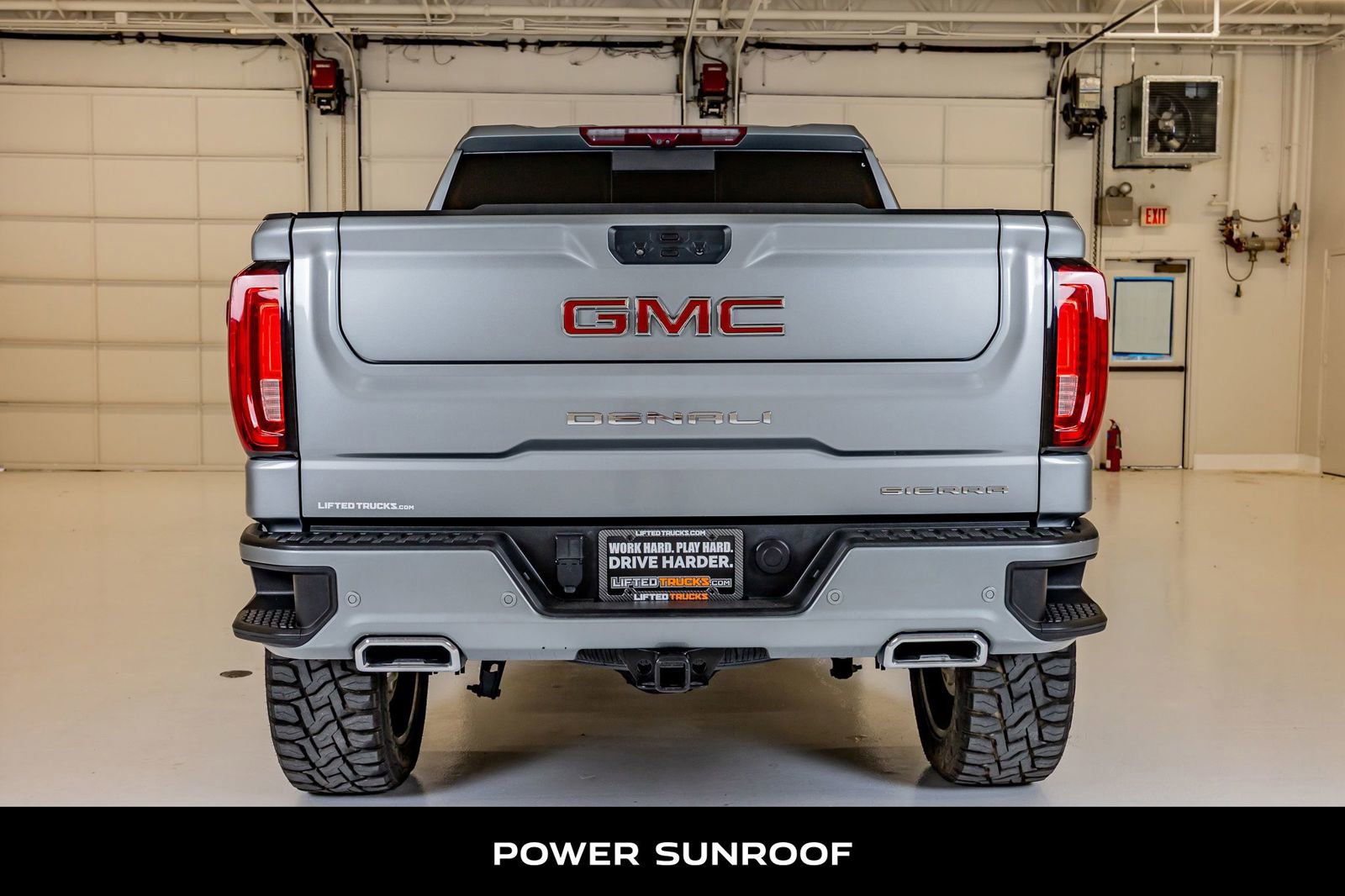 Used 2023 GMC Sierra 1500 Denali w/ Denali Reserve Package AWD/4WD image 7