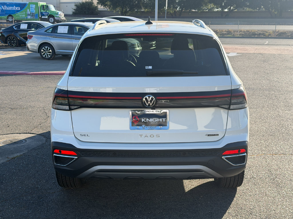 New 2026 Volkswagen Taos SEL AWD/4WD image 8