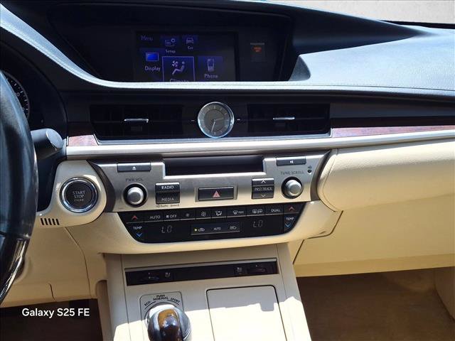 Used 2014 Lexus ES 350 w/ Premium Package FWD image 14