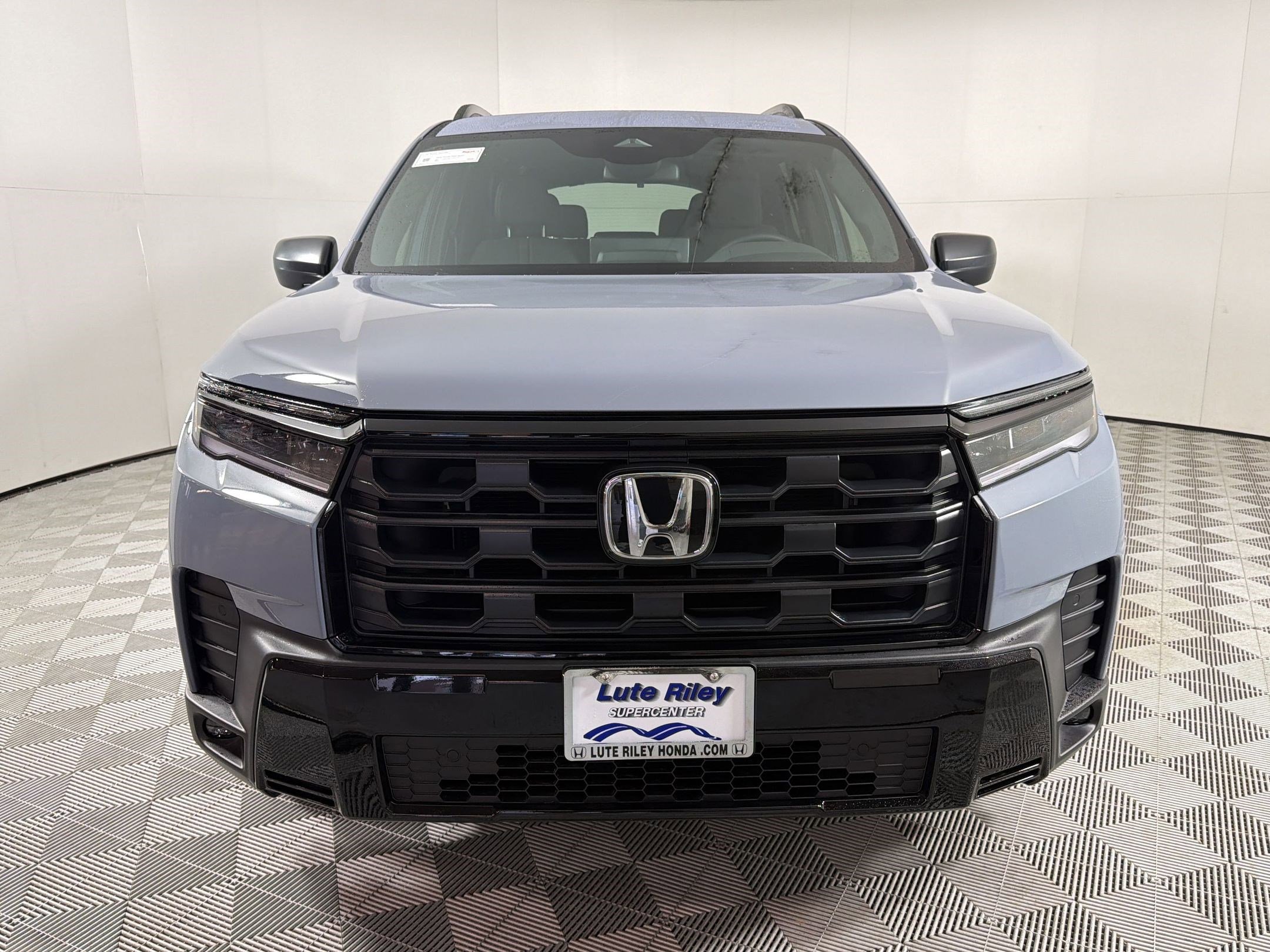 New 2026 Honda Pilot Sport image 6