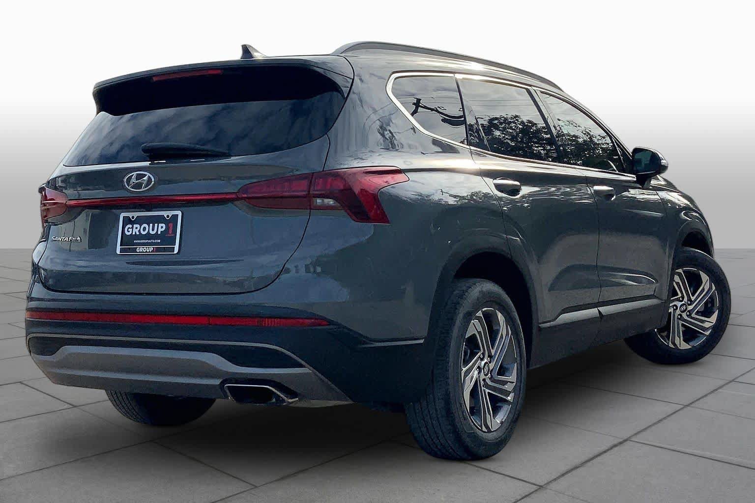 Used 2023 Hyundai Santa Fe SEL FWD image 12