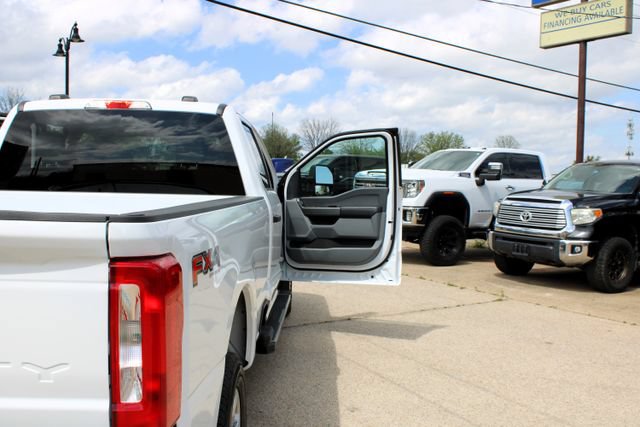 Used 2025 Ford F250 XLT AWD/4WD image 37