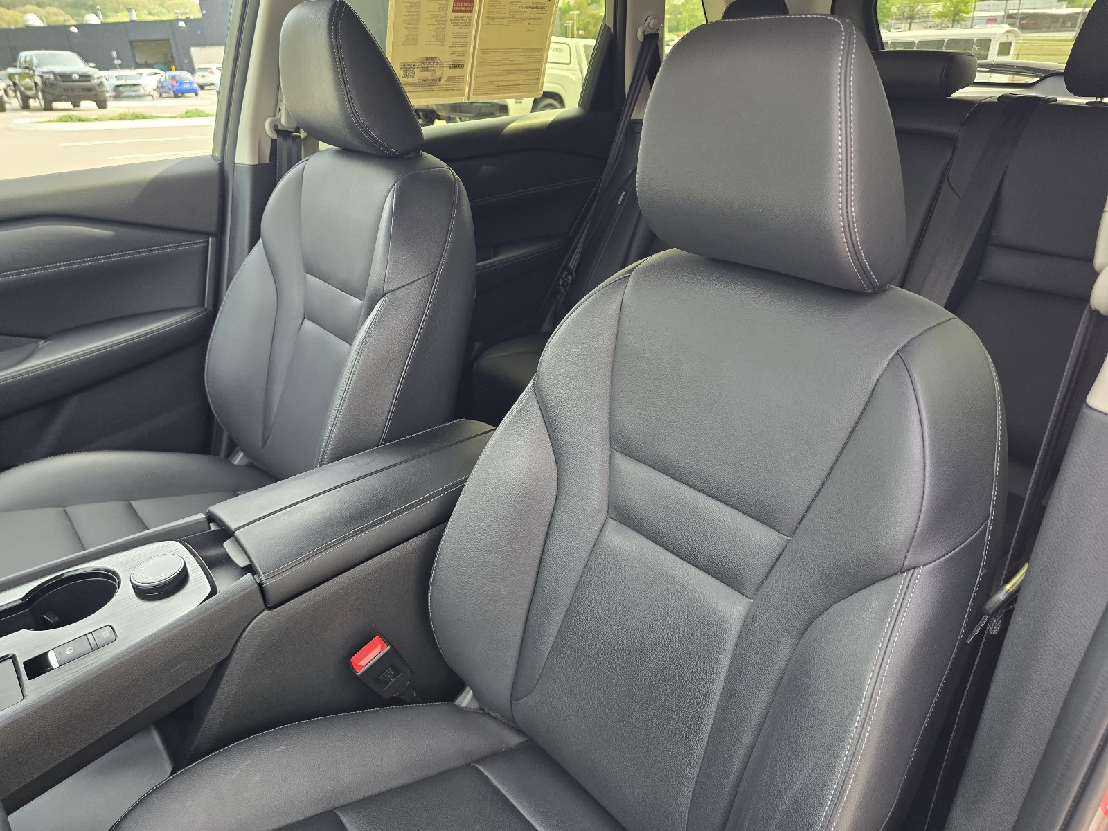 Certified 2025 Nissan Rogue SL AWD/4WD image 12